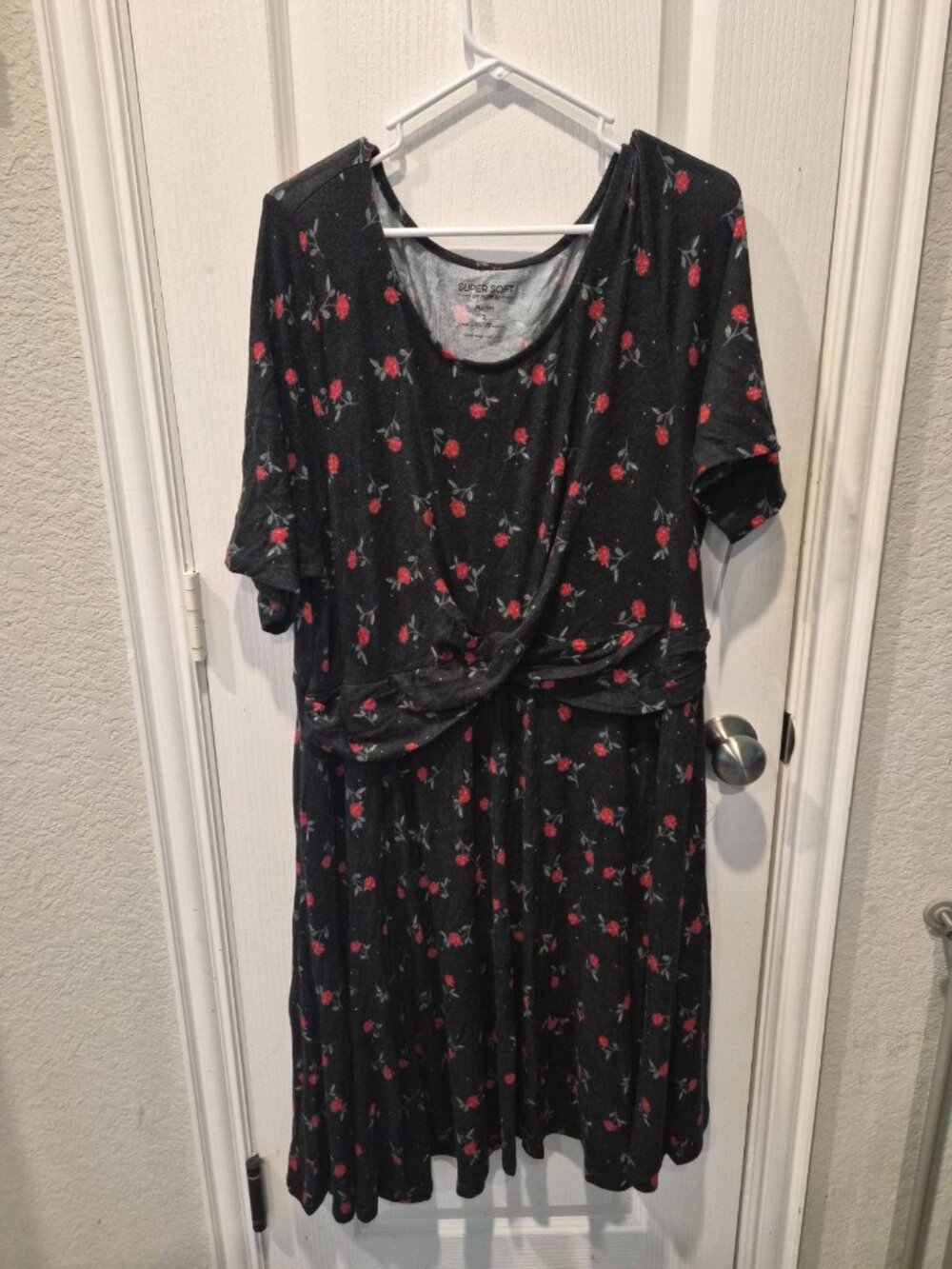 Torrid Super Soft Plush Black Rose Floral Faux Wrap Twist Front Dress Size 3